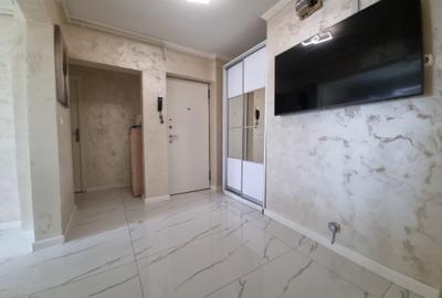 Apartament cu 3 camere decomandat în Dristor