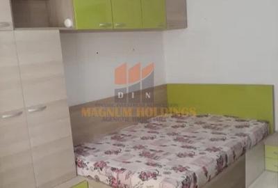 Apartament cu 3 camere decomandat în Găvana