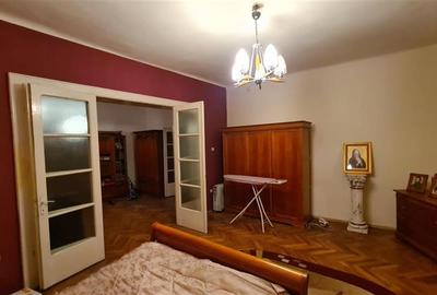 Casă individuală cu 4 camere cu Canalizare în Elisabetin