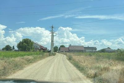 Teren de 655 mp, în Vânători - 7