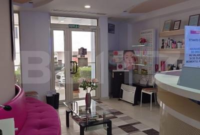 Spațiu comercial, de 290 mp, în Micro 3