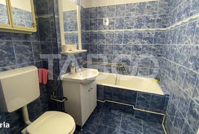Apartament cu 2 camere decomandat în Valea Aurie