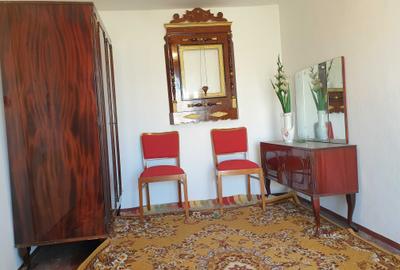 Casă cu 4 camere cu Teren 1853 Mp în Sarichioi