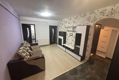 Apartament cu 2 camere semidecomandat în Valea Adâncă