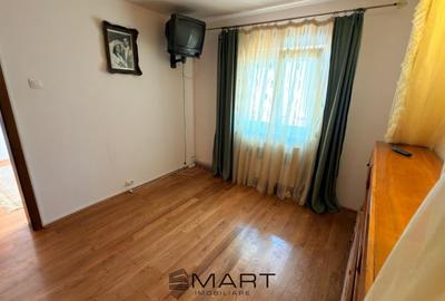 Apartament cu 4 camere decomandat în Ștrand