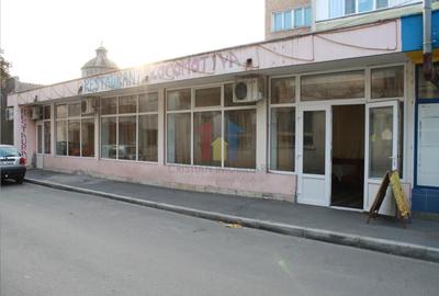 Spațiu comercial, de 333 mp, în Gării - 3