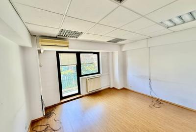 Apartament cu 4 camere decomandat în P-ța Unirii - 6
