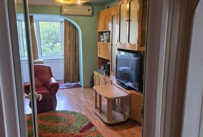 Apartament cu 3 camere în Tineretului - 14