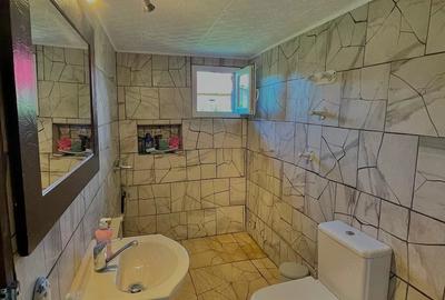 Casă cu Teren 8600 Mp în Giubega - 6
