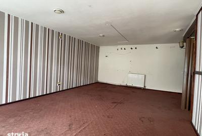 Spațiu comercial, de 120 mp, în Central - 6