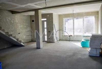Duplex cu 4 camere cu Canalizare în Șura Mică - 3