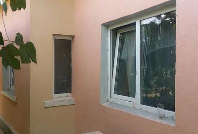 Casă cu Teren 850 Mp în Central