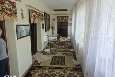 Casă cu 3 camere cu Teren 2200 Mp în Pianu - 3