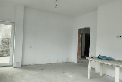 Casă individuală cu 5 camere cu Canalizare în Tunari - 12