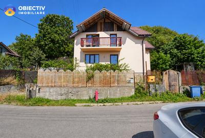Casă individuală cu 7 camere cu Canalizare în Sărata