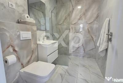 Apartament cu 3 camere decomandat în Trivale