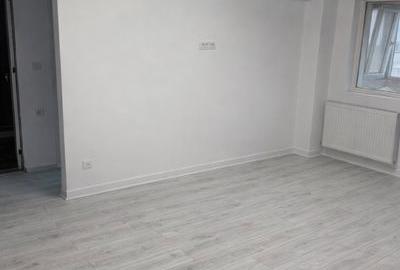 Apartament cu 3 camere în Central - 1