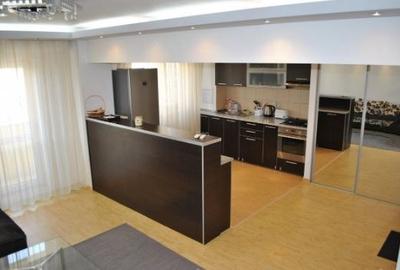 Apartament cu 2 camere semidecomandat, mobilat în Tineretului
