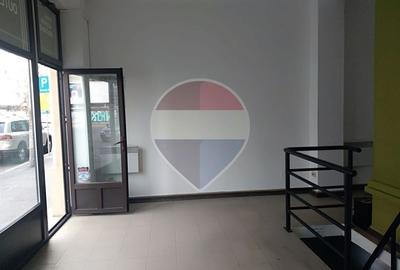 Spațiu comercial, de 40 mp, în Victoriei