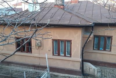 Casă cu 3 camere în Alexandriei - 6