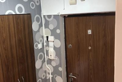 Apartament cu 2 camere semidecomandat, mobilat în Ultracentral