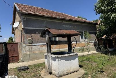 Casă cu 2 camere cu Teren 146 Mp în Remetea Mare - 1