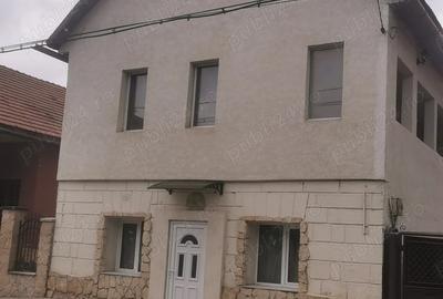 Casă cu 6 camere în Aghireșu - 1