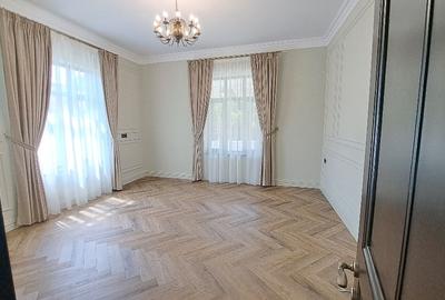 Casă individuală cu 5 camere cu Canalizare în Central - 13