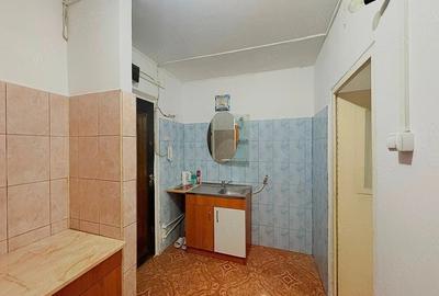 Garsonieră decomandată în Narcisa