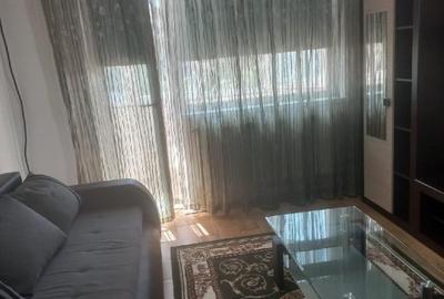 Apartament cu 2 camere decomandat în Casa de Cultură - 3