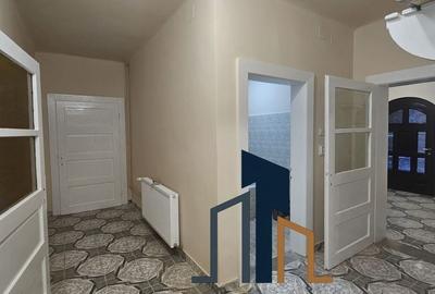 Spațiu comercial, de 112 mp, în Gării - 3