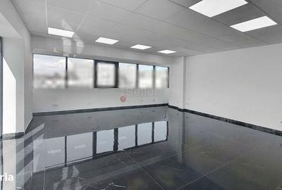 Spațiu comercial, de 105 mp, în Central - 3