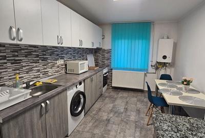 Apartament cu 2 camere în Micro 17