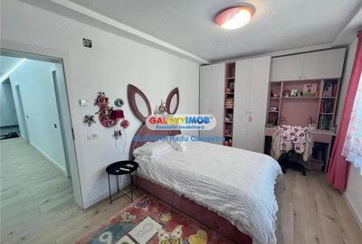 Casă cu 8 camere cu Teren 1100 Mp în Bănești - 9