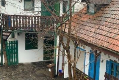 Casă individuală cu 6 camere cu Teren 641 Mp în Central - 2