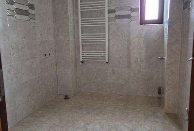 Casă individuală cu 5 camere cu Canalizare în Central - 20