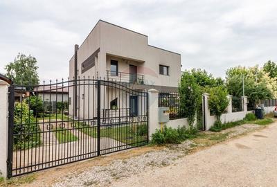 Casă individuală cu 5 camere cu Teren 507 Mp în Vest - 30