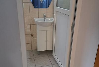 Apartament cu 2 camere decomandat în Războieni - 3