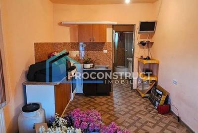 Casă cu 6 camere cu Canalizare în Ronaț