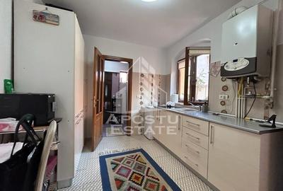 Apartament cu 2 camere semidecomandat, mobilat în P-ța Unirii - 5