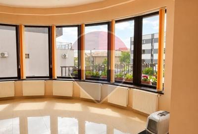 Casă cu 4 camere cu Teren 750 Mp în Fundeni