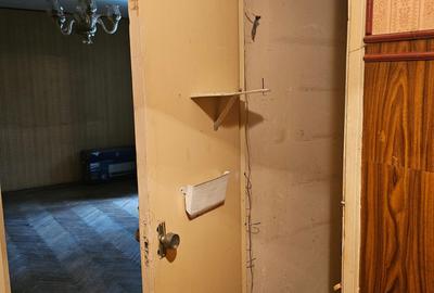 Apartament cu 3 camere semidecomandat în Titan - 4