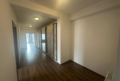 Apartament cu 3 camere decomandat în 13 Septembrie - 7
