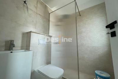 Casă cu 4 camere cu Teren 400 Mp în Central