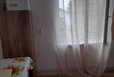 Garsonieră decomandată în Păcurari