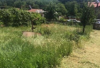 Casă cu 4 camere cu Teren 100 Mp în Central - 2