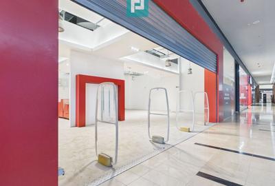 Spațiu comercial, de 220 mp, în Aurel Vlaicu