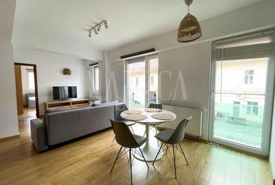 Apartament cu 3 camere semidecomandat în Central - 2