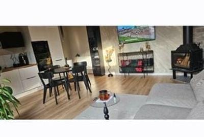 Casă cu 4 camere cu Teren 160 Mp în Central