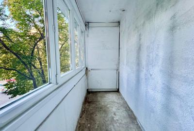 Apartament cu 3 camere semidecomandat în Lujerului